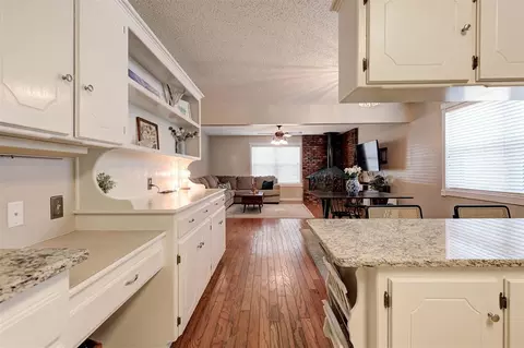 Kitchen - 236 E 30th St, Edmond, OK 73013 photo 6 of 7