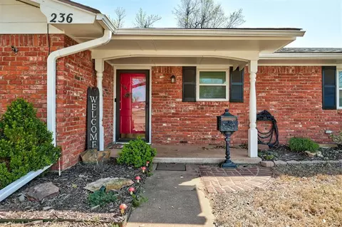 Exterior - 236 E 30th St, Edmond, OK 73013 photo 2 of 5