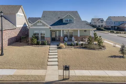 1800 Plaza District Dr, Edmond, OK 73034