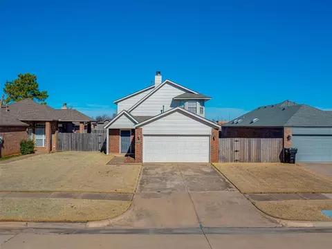 1015 SW 22nd St, Moore, OK 73170