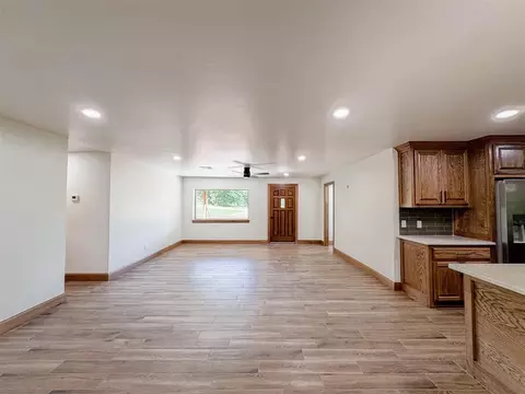 Living - 29404 150th St, Wayne, OK 73095 photo 2 of 6