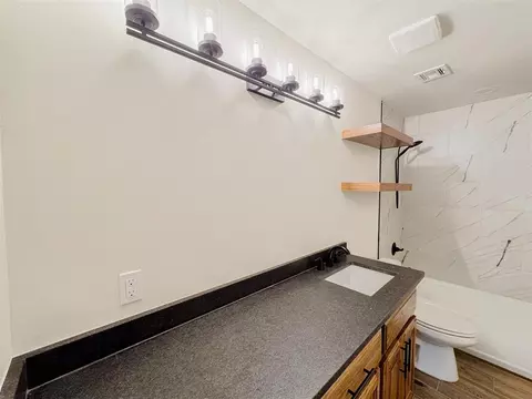 Bath - 29404 150th St, Wayne, OK 73095 photo 4 of 5