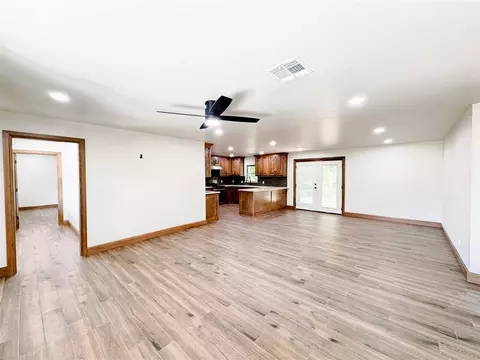 Living - 29404 150th St, Wayne, OK 73095 photo 6 of 6