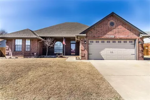 1101 Bronze Medal Rd, Moore, OK 73160