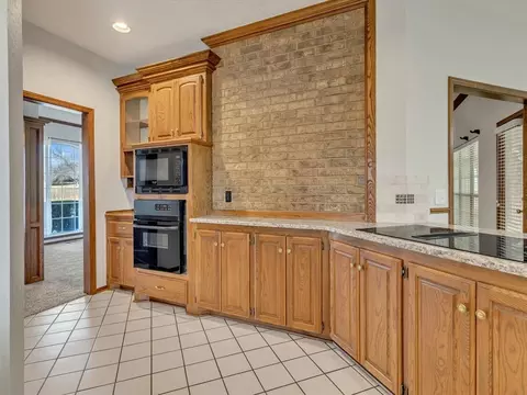 Kitchen - 2616 Ricks Ct, Edmond, OK 73012 photo 3 of 4