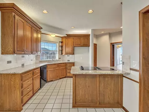 Kitchen - 2616 Ricks Ct, Edmond, OK 73012 photo 4 of 4