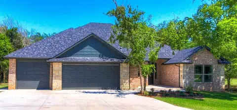 9070 Oak Tree Cir, Edmond, OK 73025