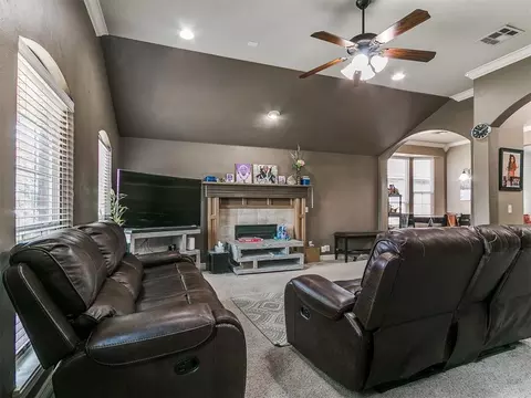 1612 Dorothy Dr, Moore, OK 73170 photo 4