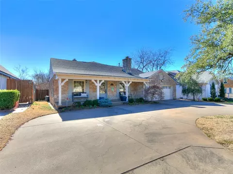 1710 Windsor Pl, Nichols Hills, OK 73116