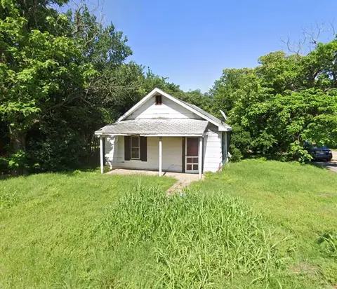 302 N Hartman Ave, Cushing, OK 74023