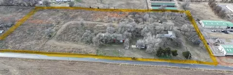 17 S Cemetery Rd, Tuttle, OK 73089