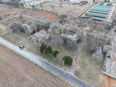 17 S Cemetery Rd, Tuttle, OK 73089 photo 2