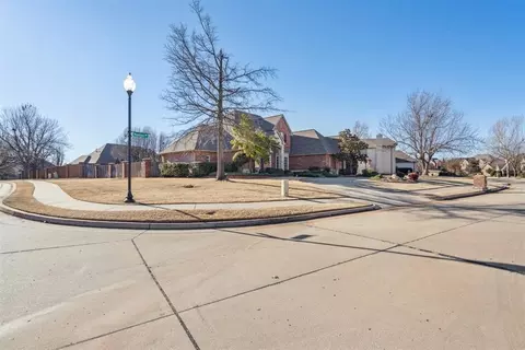 2008 Preston Pl, Edmond, OK 73013 photo 2