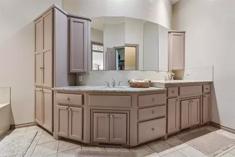 2008 Preston Pl, Edmond, OK 73013 photo 19