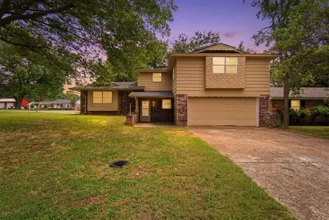 101 W Ash Dr, Noble, OK 73068