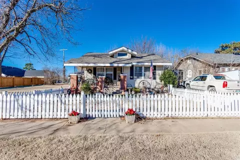 308 S 6th St, Yukon, OK 73099
