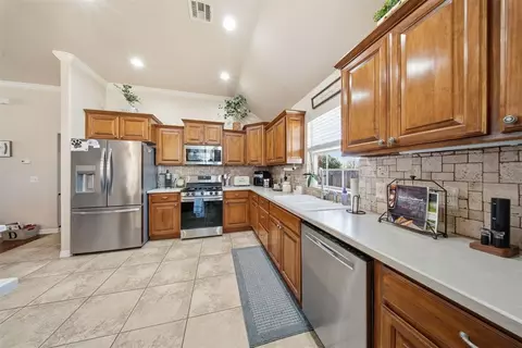 111 Westend Ct, Tuttle, OK 73089 photo 13