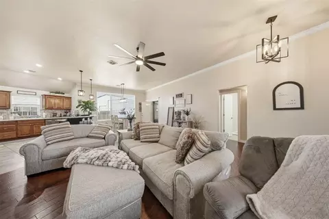 111 Westend Ct, Tuttle, OK 73089 photo 6