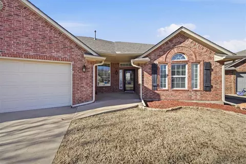 111 Westend Ct, Tuttle, OK 73089 photo 2