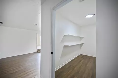 Entry Way - Undisclosed, Idabel, OK 74745 photo 2 of 3