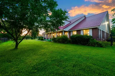 Exterior - Undisclosed, Idabel, OK 74745 photo 4 of 10