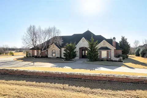 18266 Carlton Way, Edmond, OK 73012