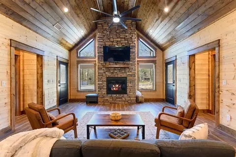 Living - 772 Hickory Post Rd, Broken Bow, OK 74728 photo 1 of 6