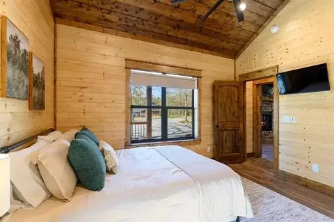 Bedroom - 772 Hickory Post Rd, Broken Bow, OK 74728 photo 3 of 4