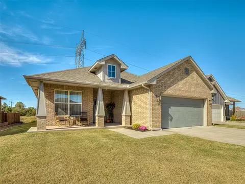 17773 Walnut Creek Rd, Edmond, OK 73012