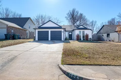 1804 Foxfire Rd, Edmond, OK 73003