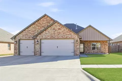 2112 Longhorn Trl, Altus, OK 73521