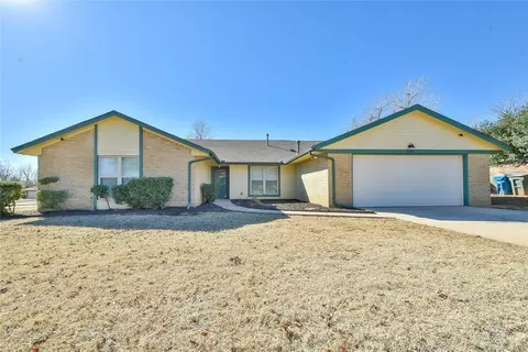 3317 Hunting Hawk Cir, Edmond, OK 73013