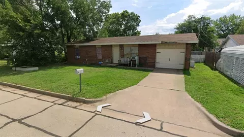 339 S Franklin St, Ponca City, OK 74601
