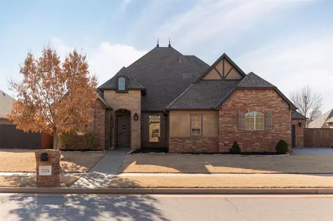 13216 NW 4th St, Yukon, OK 73099