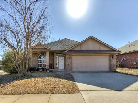 1628 Chambers St, Norman, OK 73071