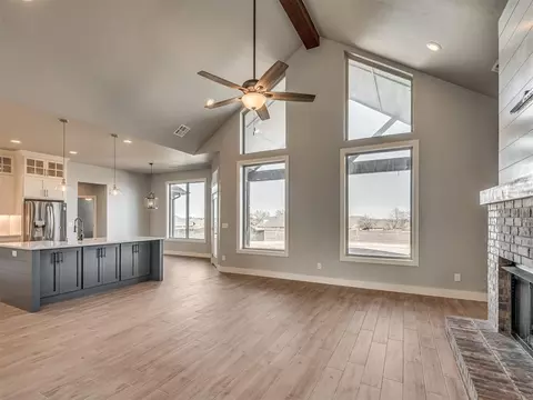 16277 Silver Spring Dr, Choctaw, OK 73020