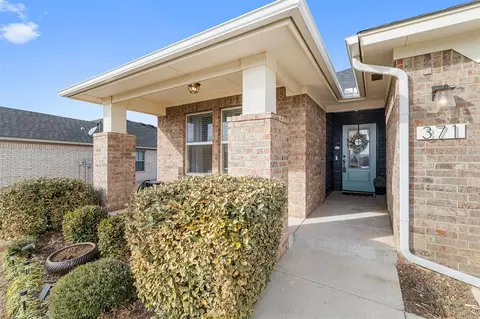 371 Renee Dr, Blanchard, OK 73010