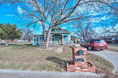 206 N M Ave, El Reno, OK 73036
