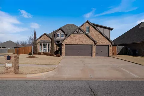 2413 NW 156th St, Edmond, OK 73013