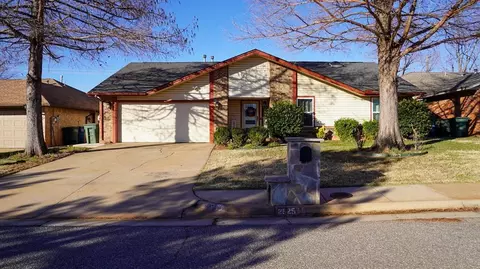 2525 N Fairfield Dr, Edmond, OK 73012