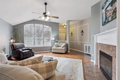 Living - 1925 Olde School Rd, Edmond, OK 73012 photo 4 of 6