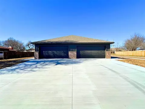 1402 S Jensen Ave, El Reno, OK 73036