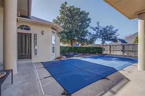 Exterior - 1004 Reginald Dr, Norman, OK 73072 photo 4 of 7