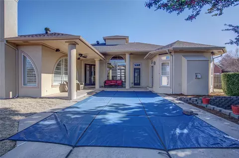 Exterior - 1004 Reginald Dr, Norman, OK 73072 photo 5 of 7