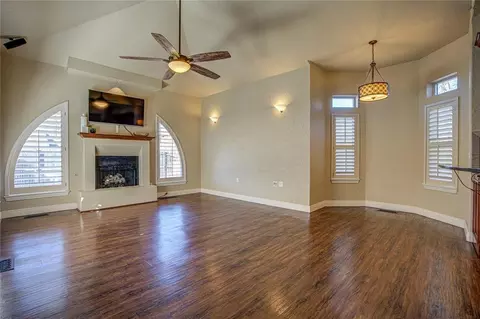 Living - 1004 Reginald Dr, Norman, OK 73072 photo 3 of 8