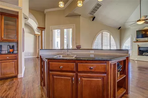 Kitchen - 1004 Reginald Dr, Norman, OK 73072 photo 6 of 9