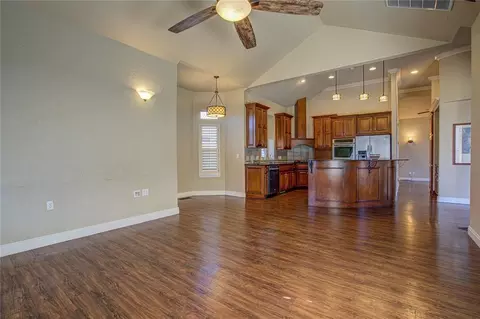 Living - 1004 Reginald Dr, Norman, OK 73072 photo 4 of 8