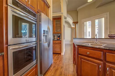Kitchen - 1004 Reginald Dr, Norman, OK 73072 photo 7 of 9