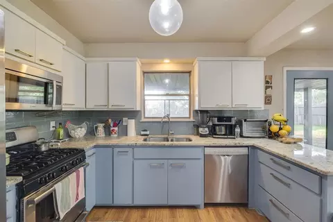 Kitchen - 3501 Necia St, Moore, OK 73160 photo 3 of 3