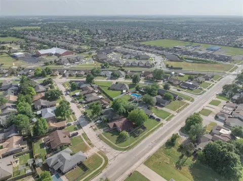 View/Area - 3501 Necia St, Moore, OK 73160 photo 5 of 5